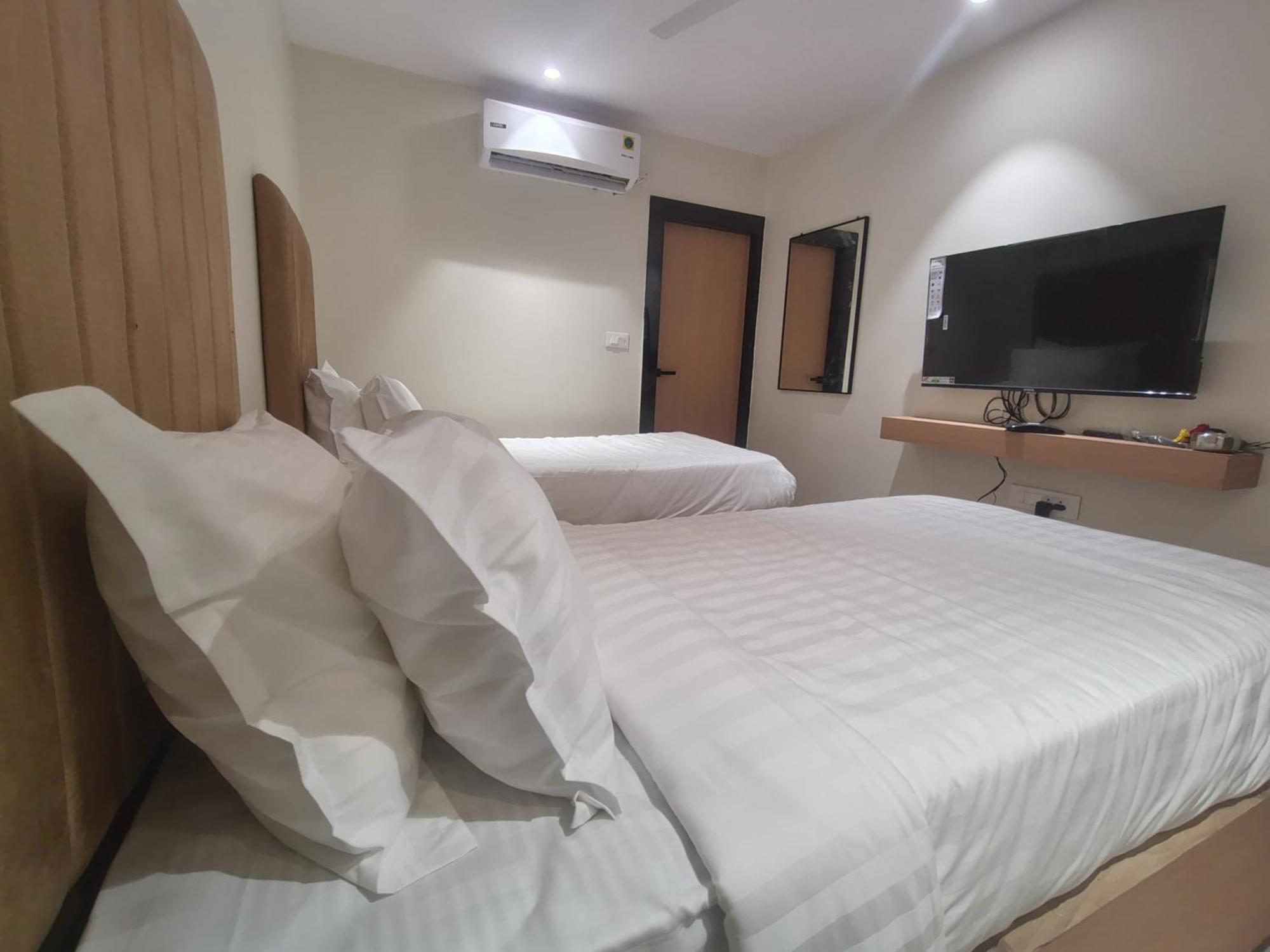 Hotel Blueearth Vizianagaram Zewnętrze zdjęcie