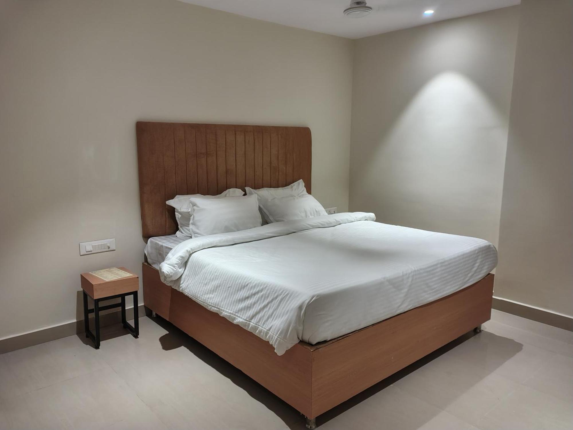 Hotel Blueearth Vizianagaram Zewnętrze zdjęcie