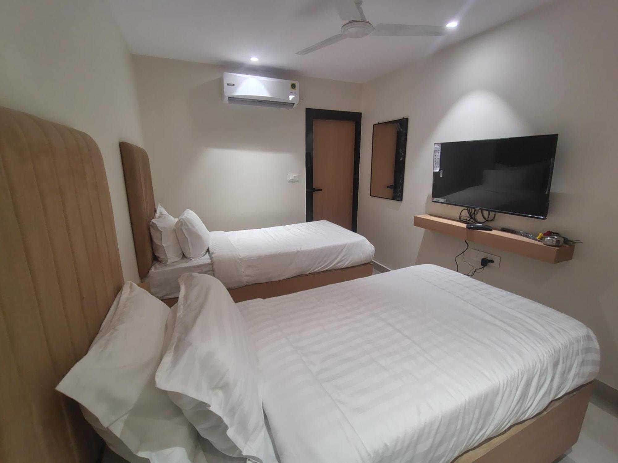 Hotel Blueearth Vizianagaram Zewnętrze zdjęcie